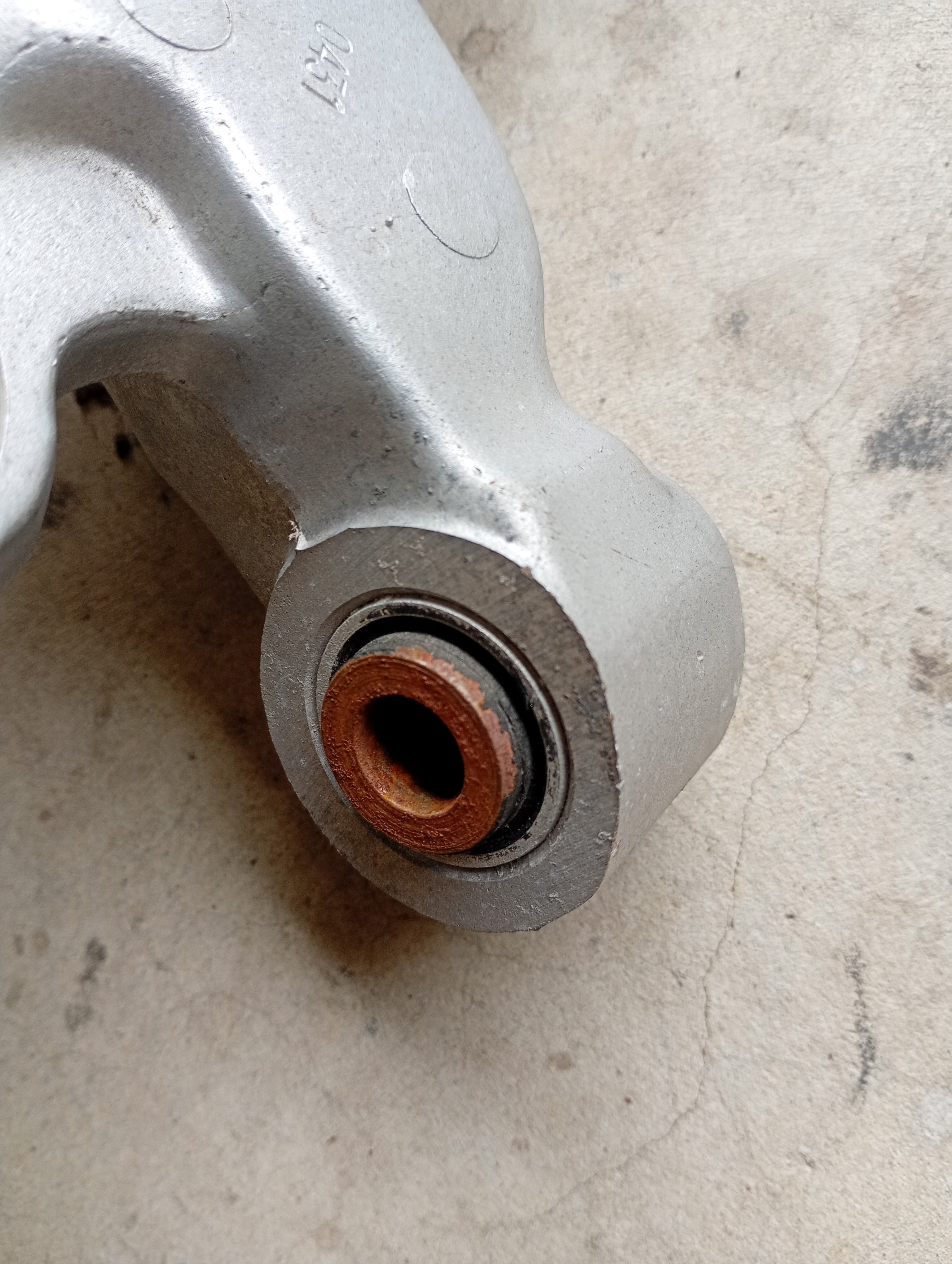 LEFT Rear Hub Carrier, R32 GTR