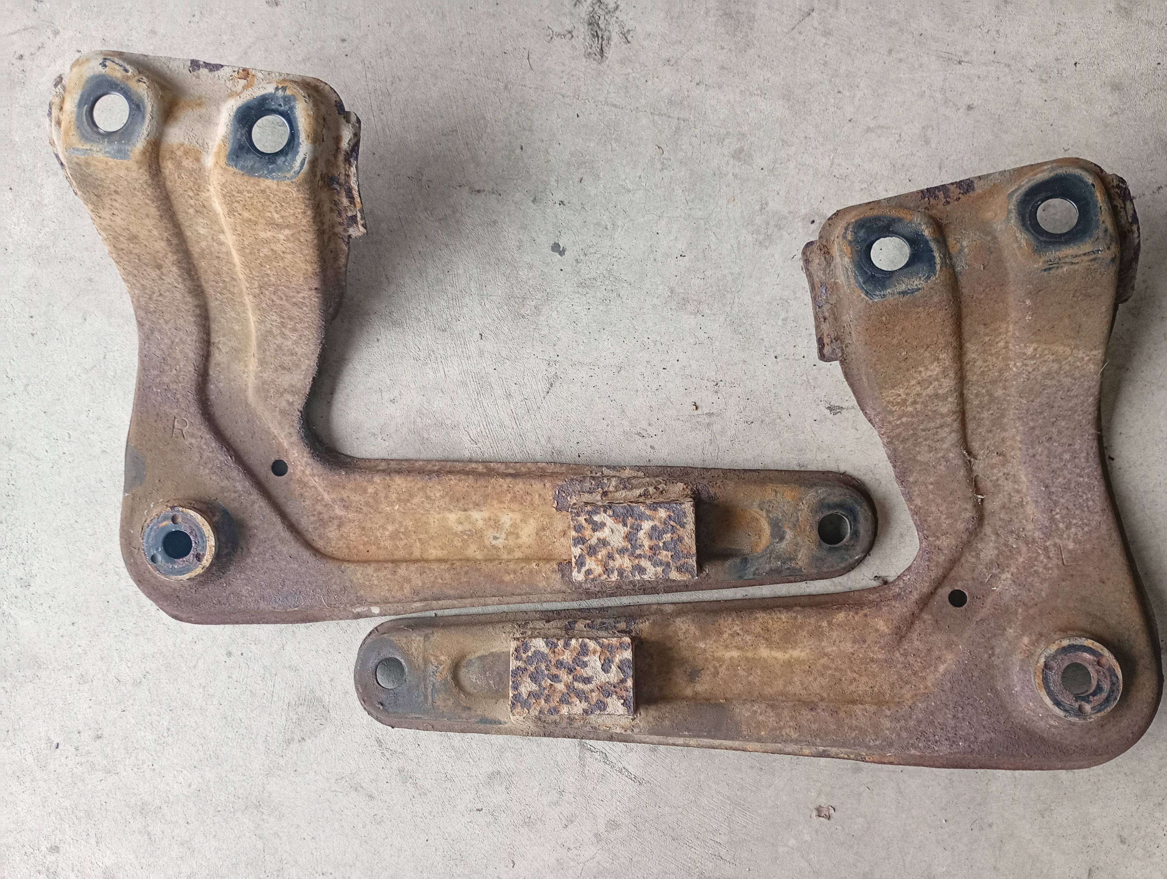 Rear Subframe Brackets, R32 GTR