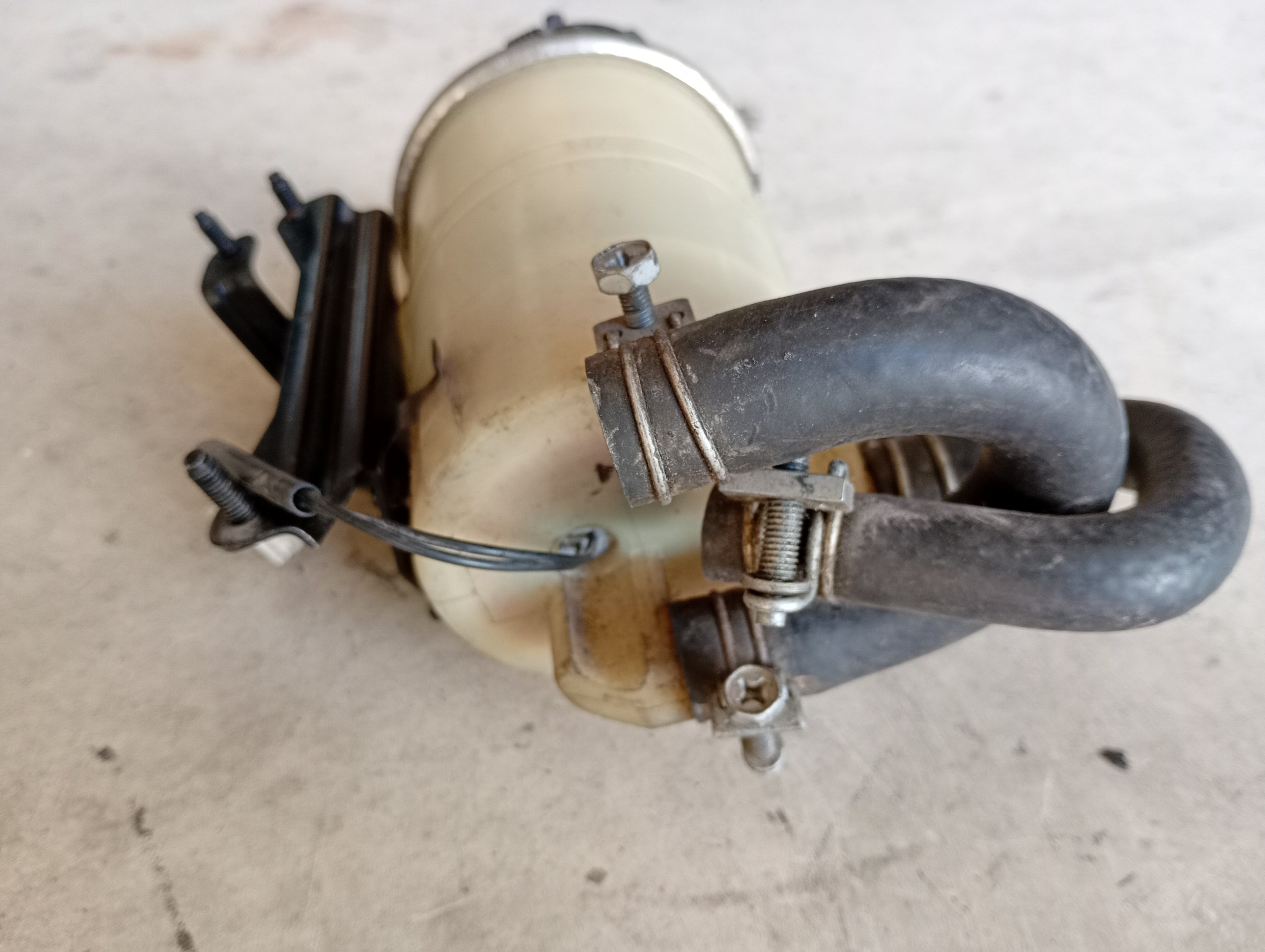 Attesa Fluid Reservoir ONLY, R32 GTR