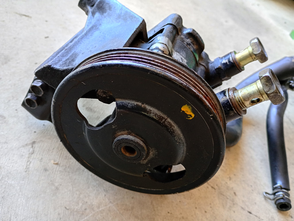 Power Steering Pump, R32 GTS