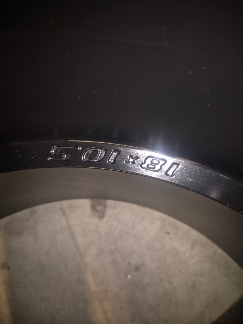 SSA Emotion R 18x10.5 w/Tyres *New