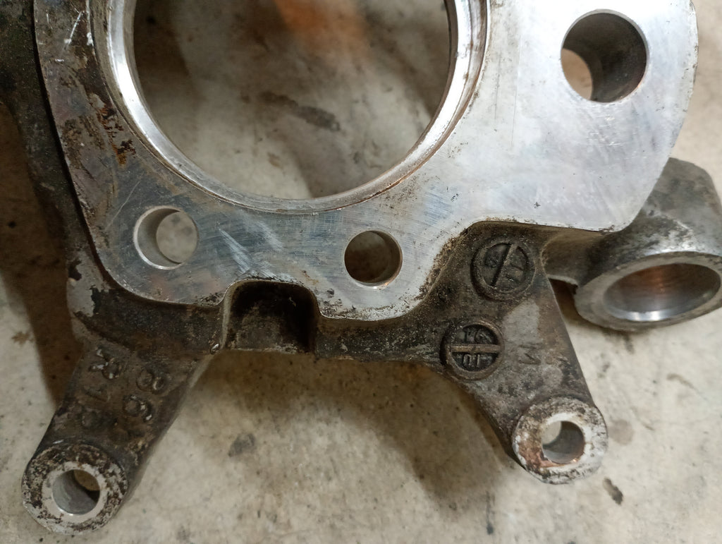 RIGHT Rear Hub Carrier, R32 GTR