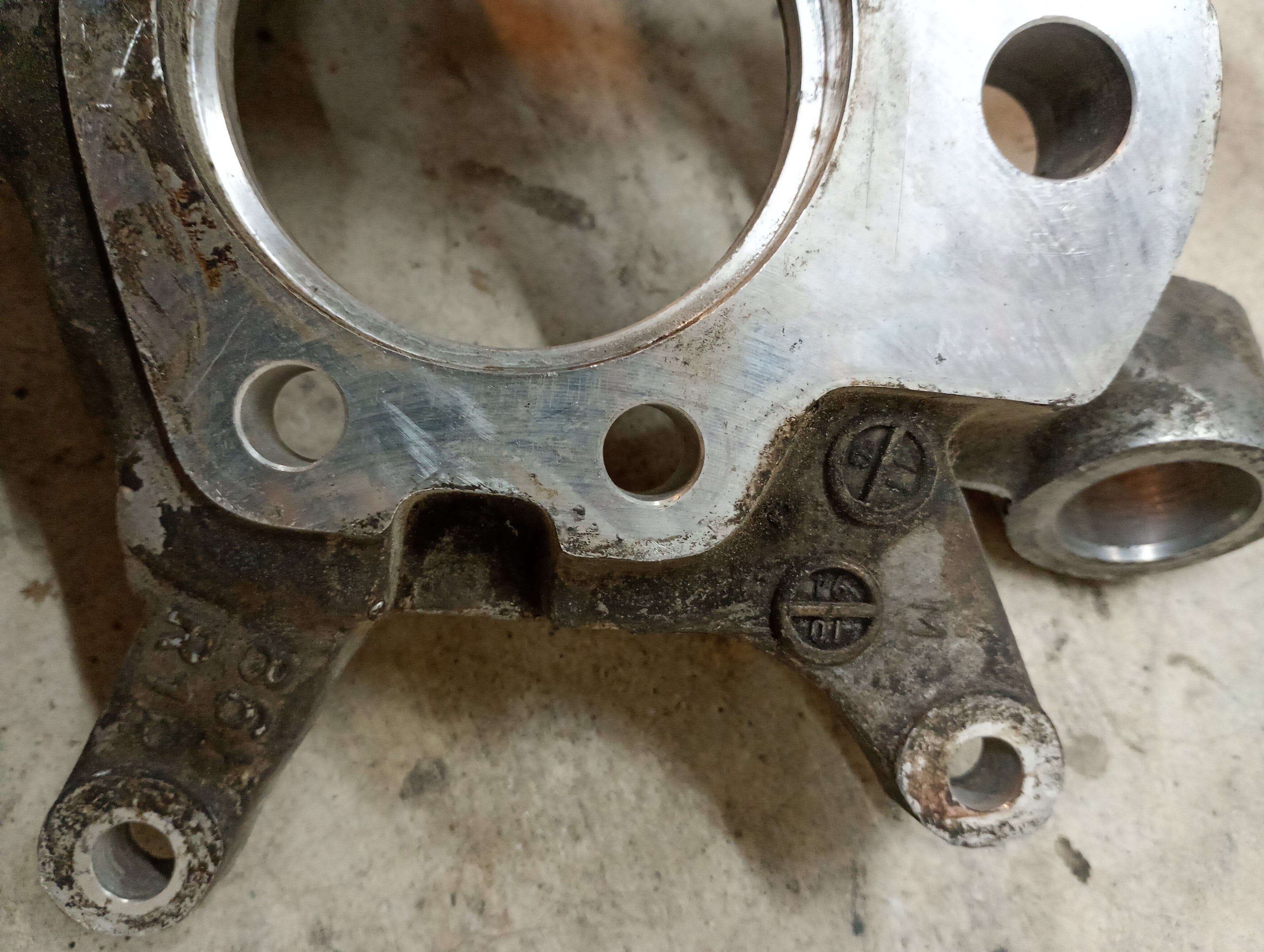 RIGHT Rear Hub Carrier, R32 GTR