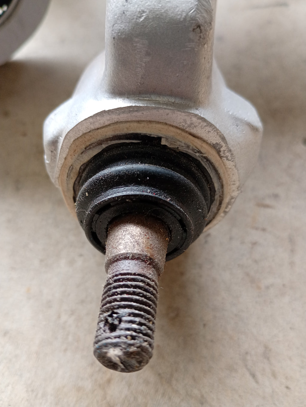LEFT Rear Hub Carrier, R32 GTR