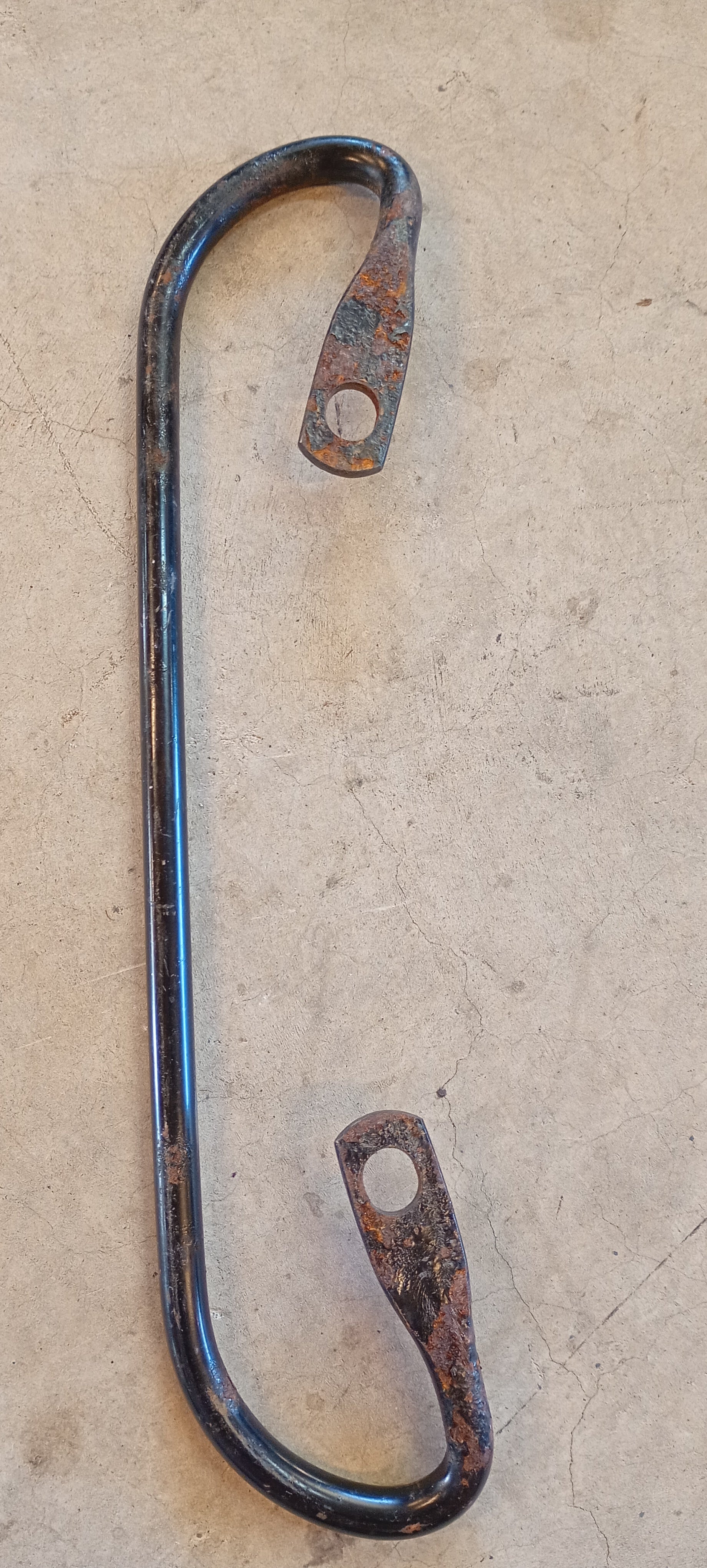 Front Seat Belt Mounting Rail, R32 2dr