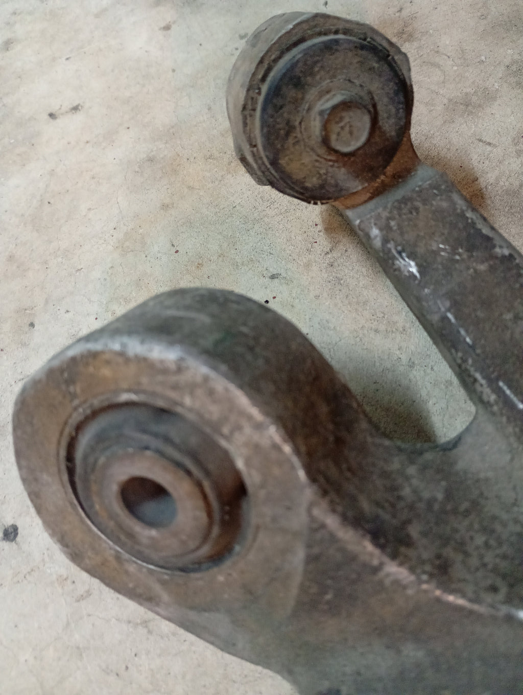 LEFT Rear Hub Carrier, R32 GTR
