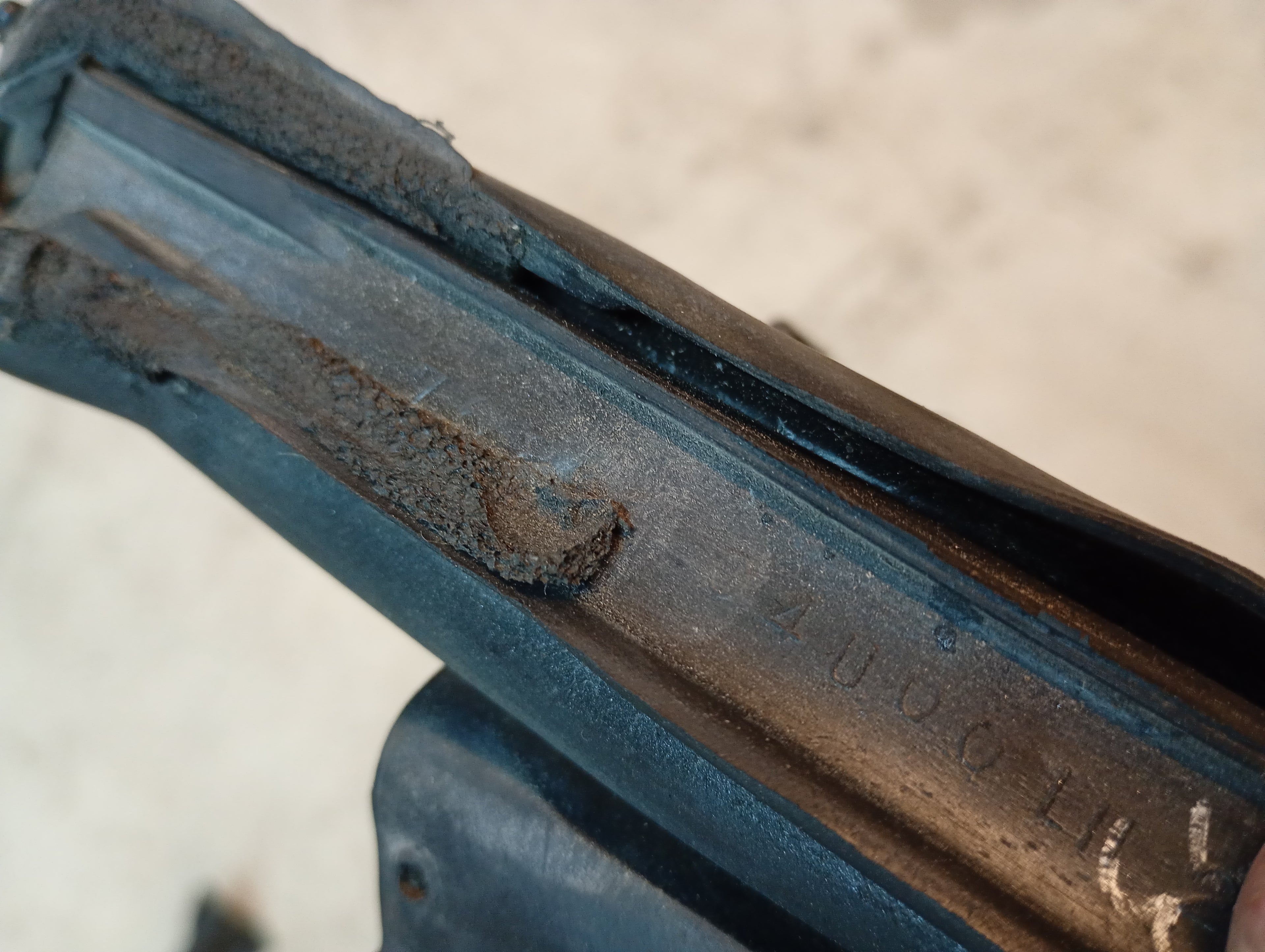 LEFT Upper Door Glass Seal, R32 Coupe