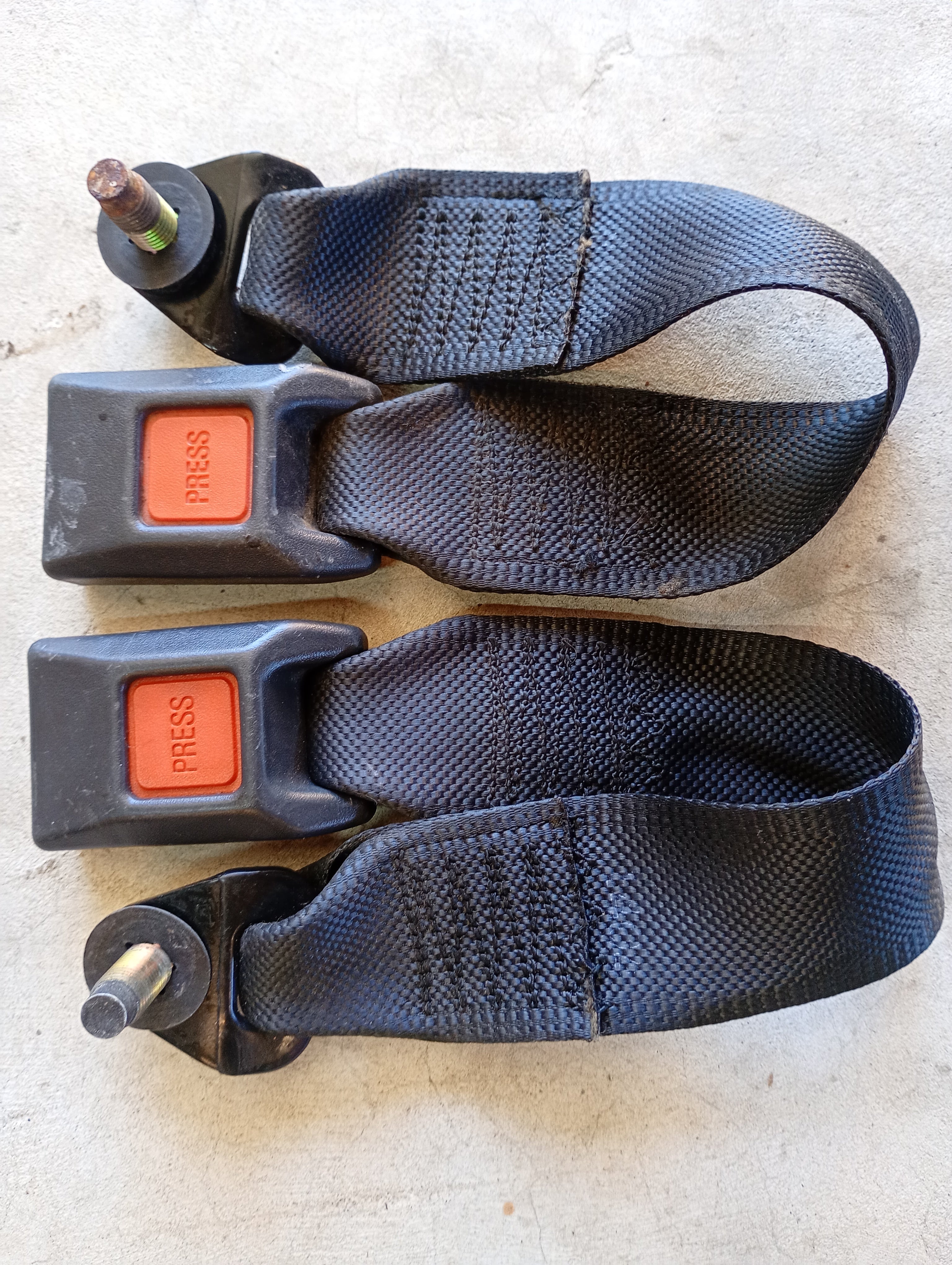 Rear Seat Belts, R32 GTR MFD1994