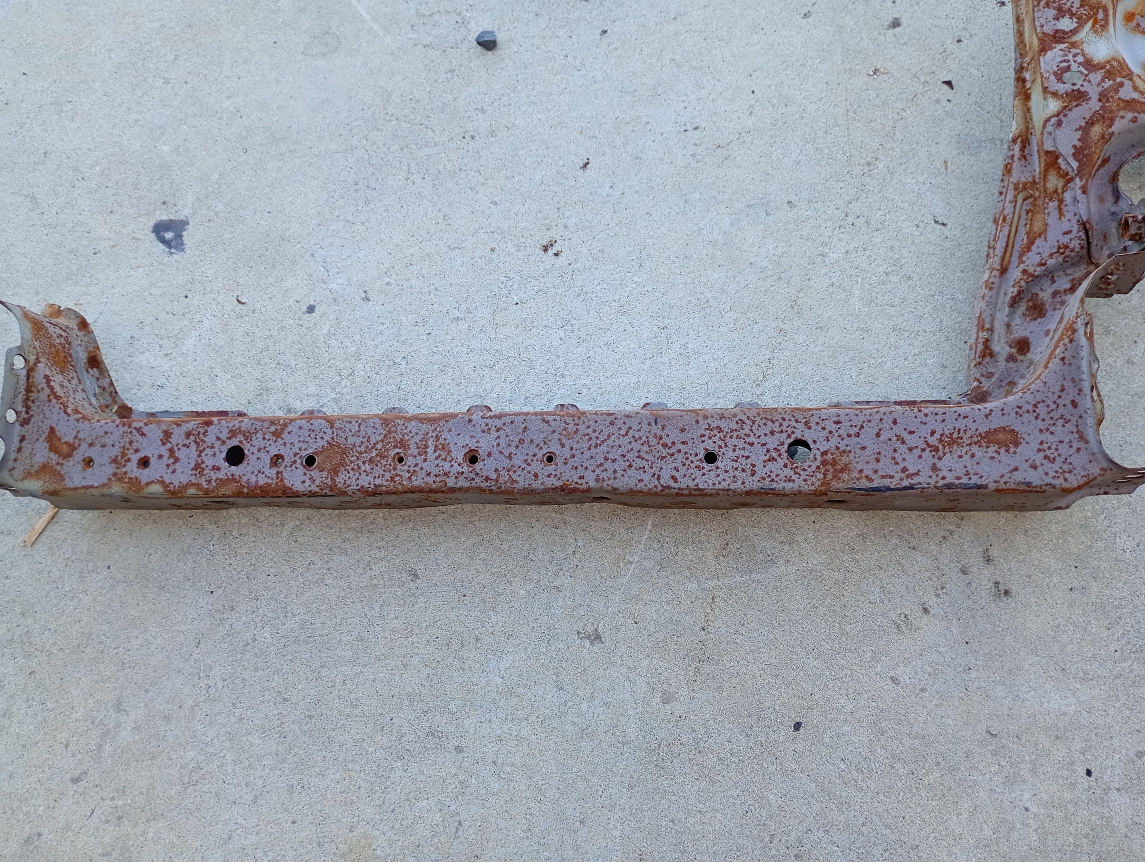 LOWER Radiator Support, R32 GTR