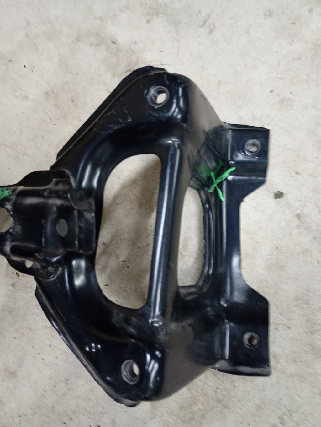 DAMAGED Bonnet Support, R32 Gts/t