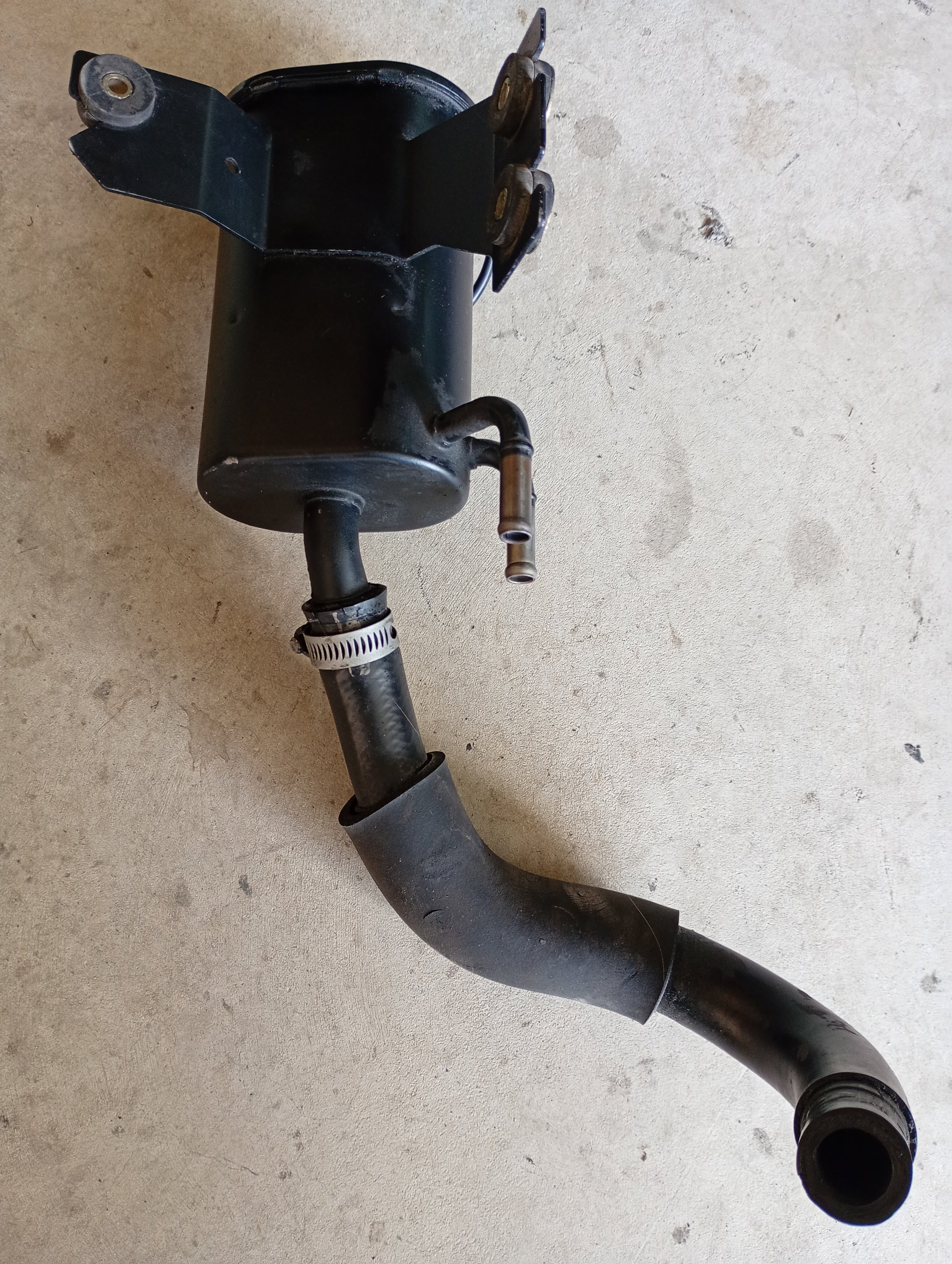 Power Steering Reservoir, R32 GTR