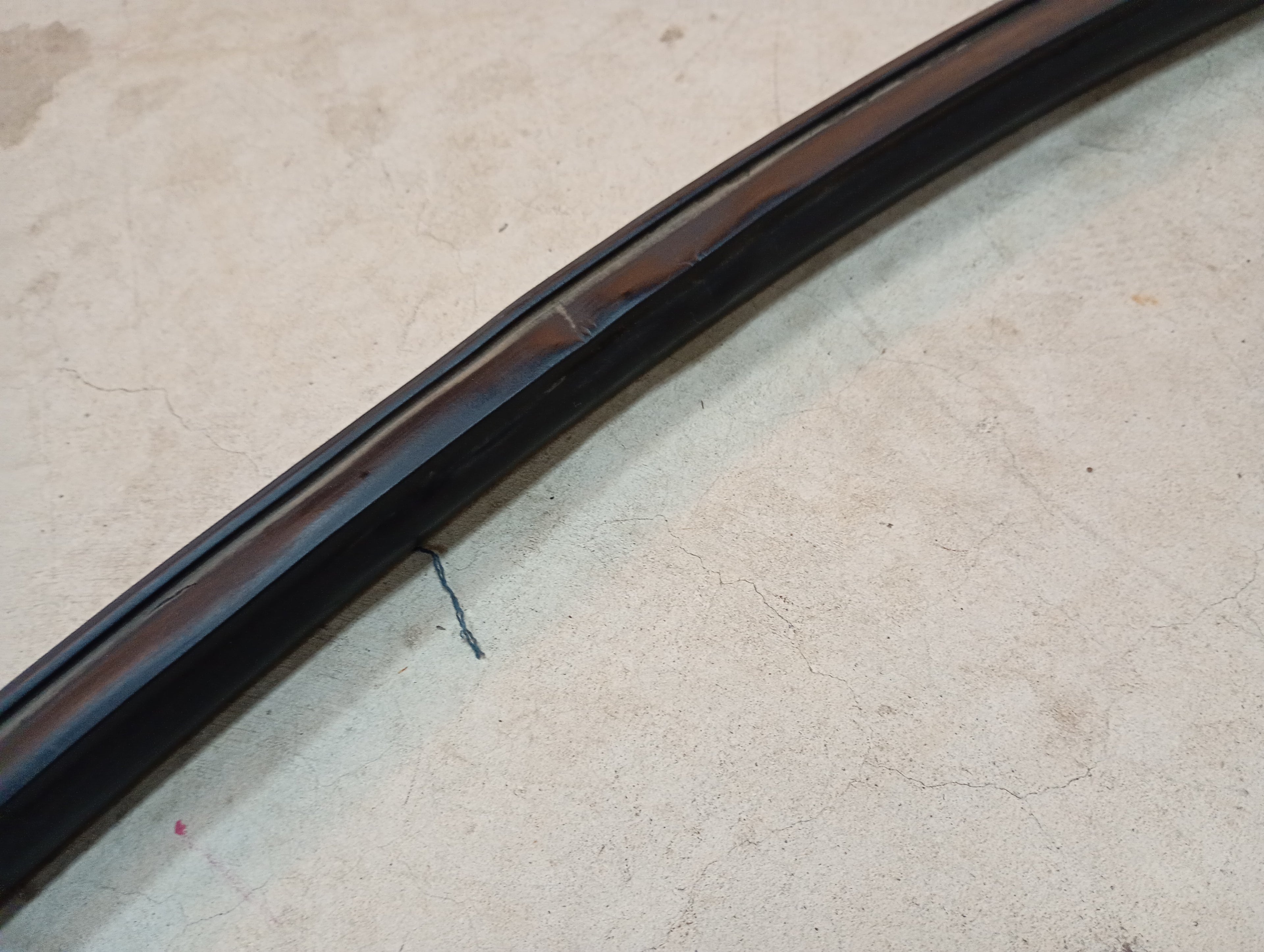LEFT Upper Door Glass Seal, R32 Coupe