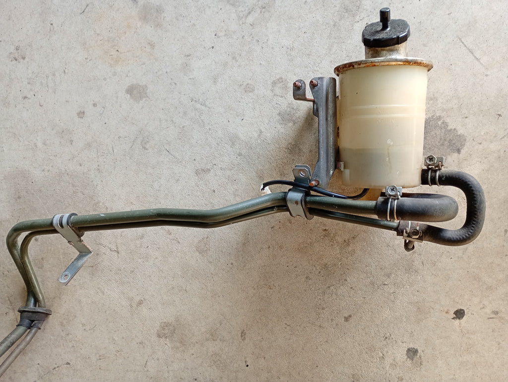 Attesa Fluid Reservoir, R32 GTR