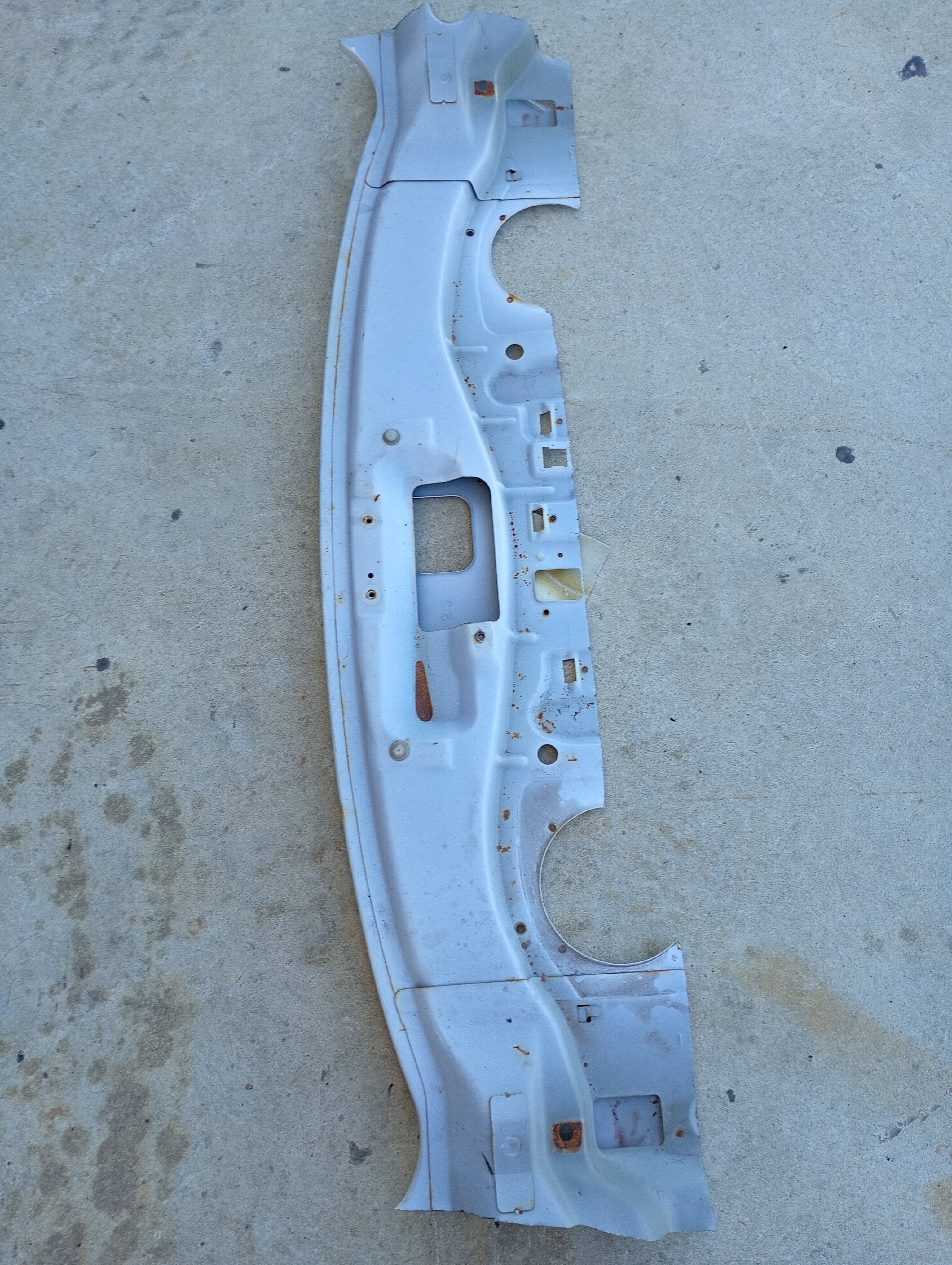 Parcel Tray Cut, R32 GTR
