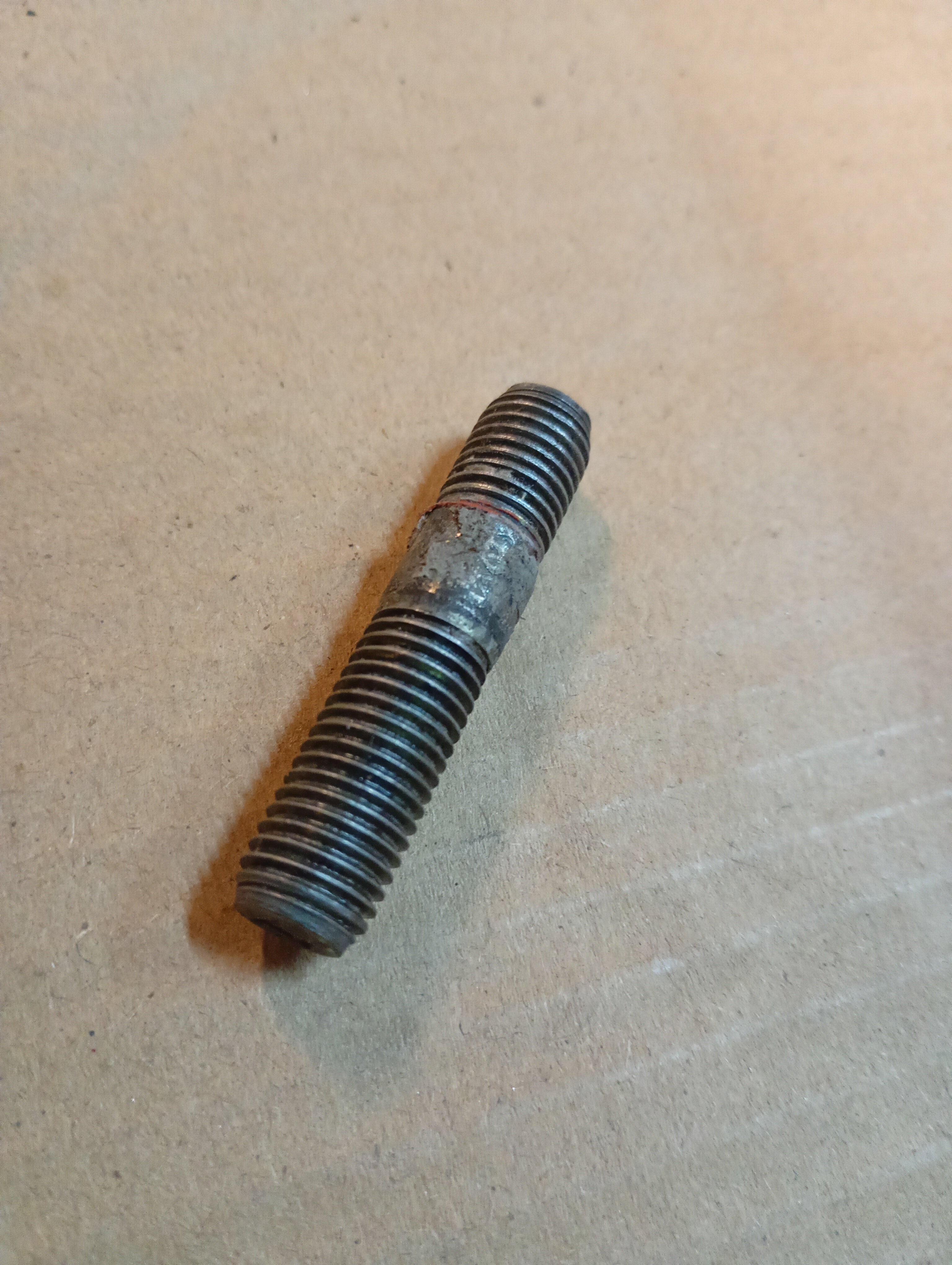 Exhaust manifold Stud, RB26