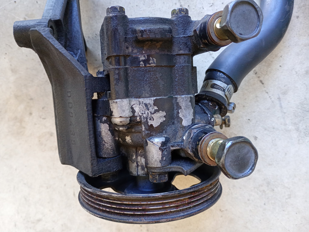 Power Steering Pump, R32 GTS