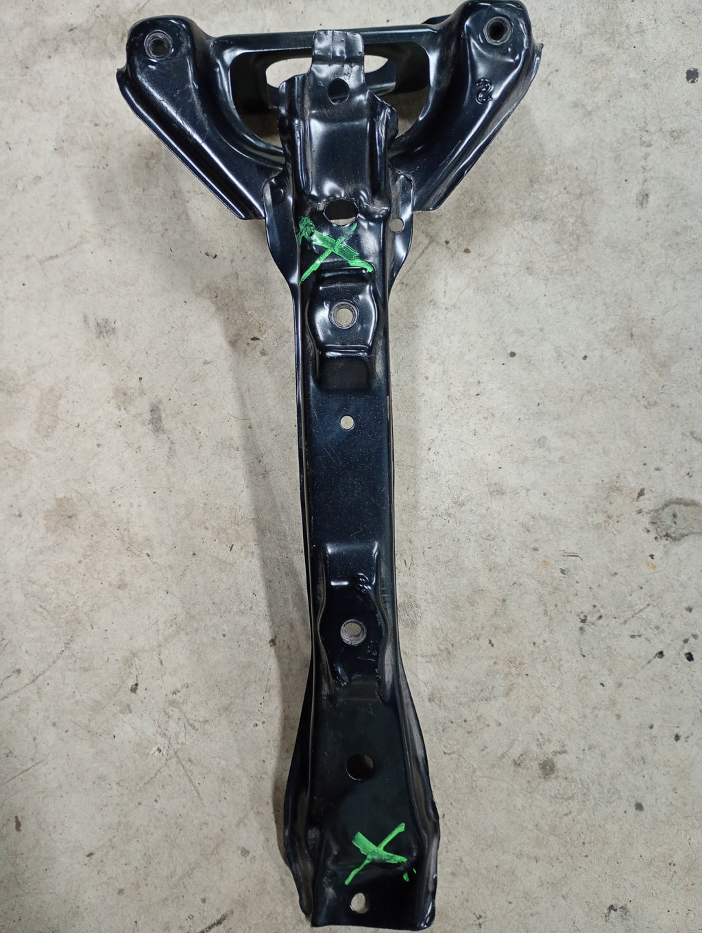 DAMAGED Bonnet Support, R32 Gts/t