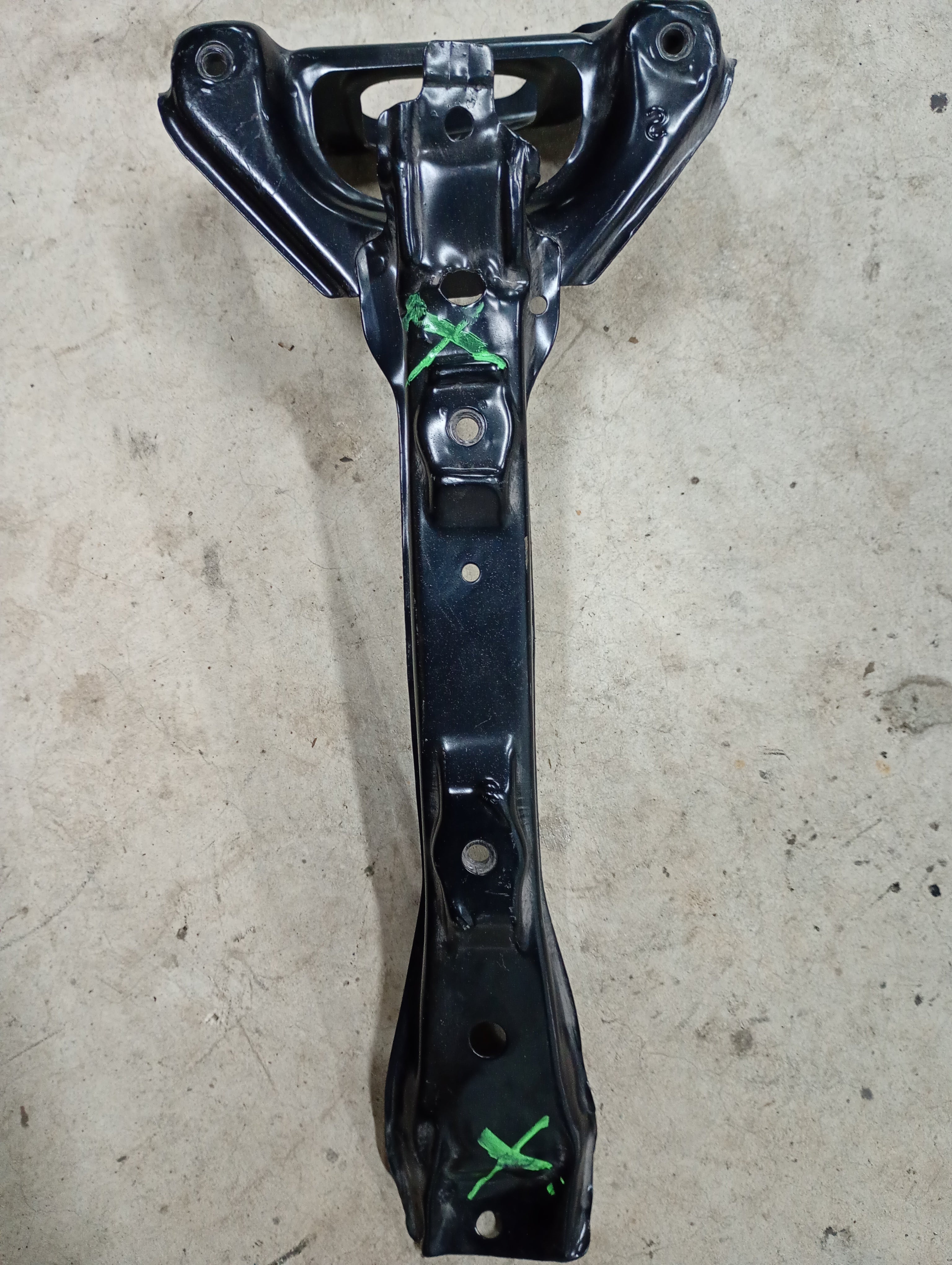 DAMAGED Bonnet Support, R32 Gts/t