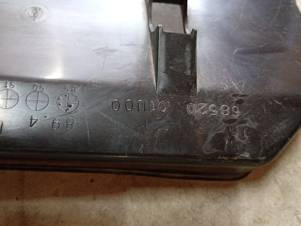 Glove Box Garnish Trim, R32
