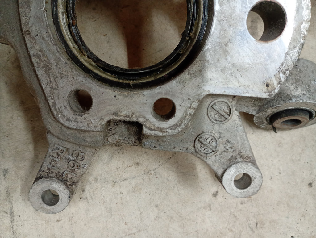 RIGHT Rear Hub Carrier, R32 GTR