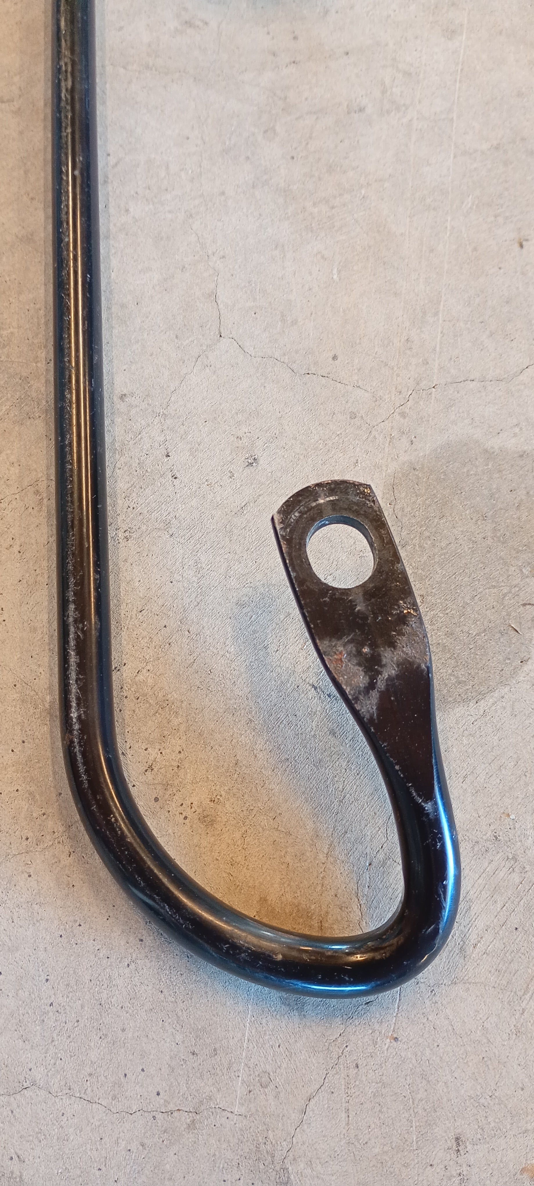 Front Seat Belt Mounting Rail, R32 2dr