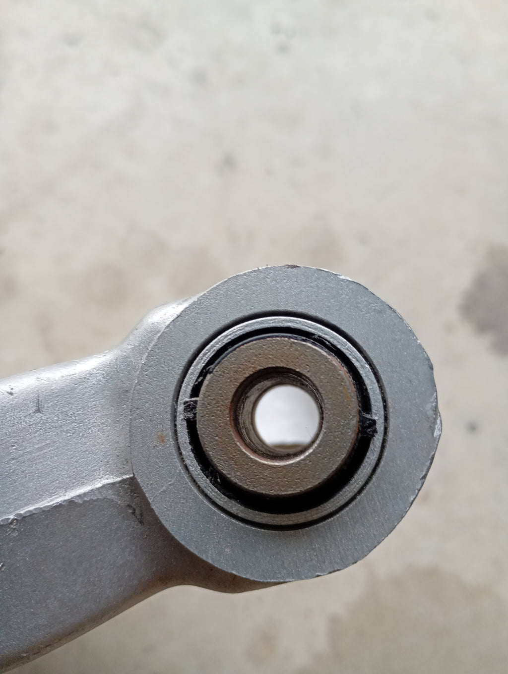 LEFT Rear Hub Carrier, R32 GTR