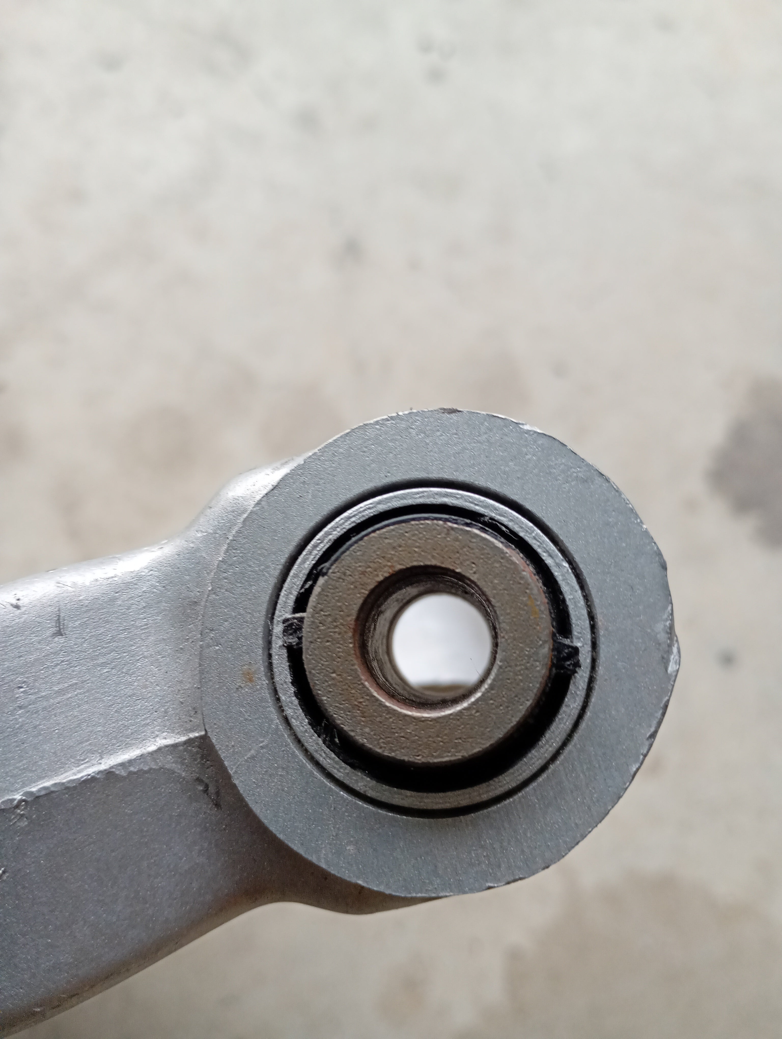 LEFT Rear Hub Carrier, R32 GTR