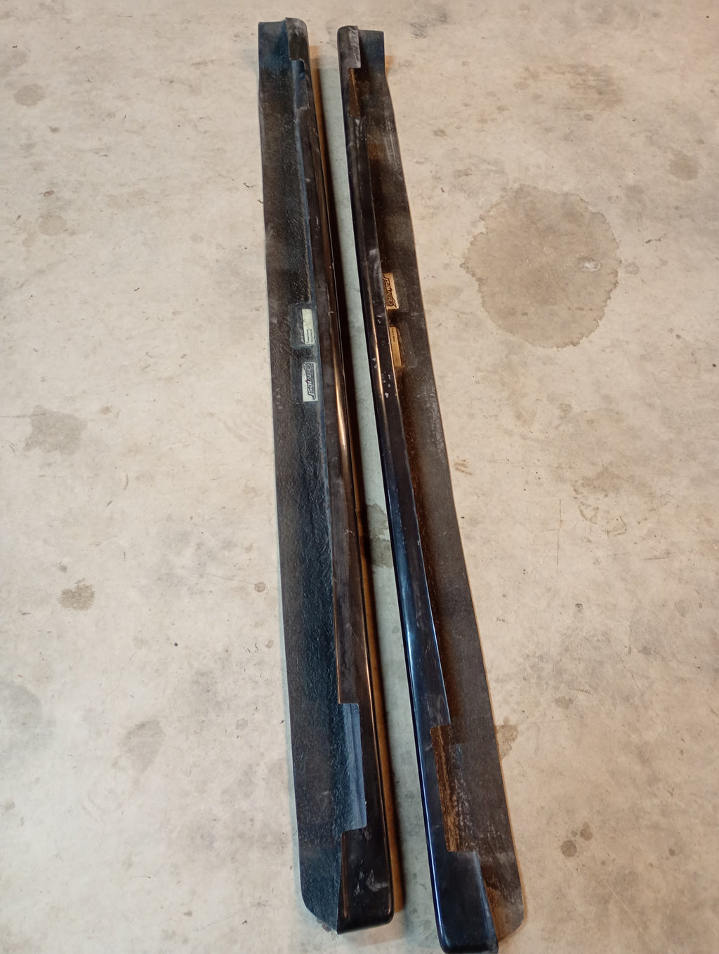 N1 Side skirt extensions, R32 GTR