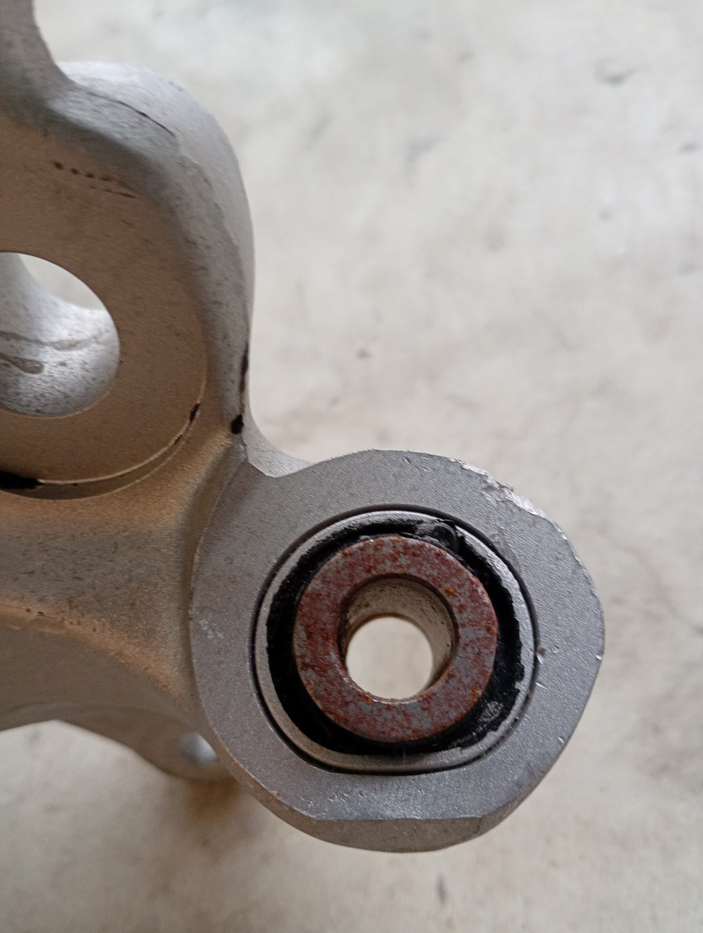 LEFT Rear Hub Carrier, R32 GTR