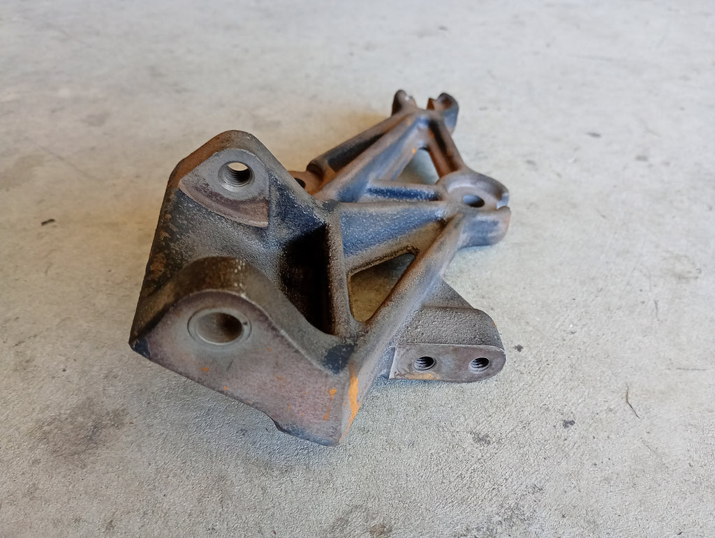 Power Steering Pump Bracket, R32 GTR