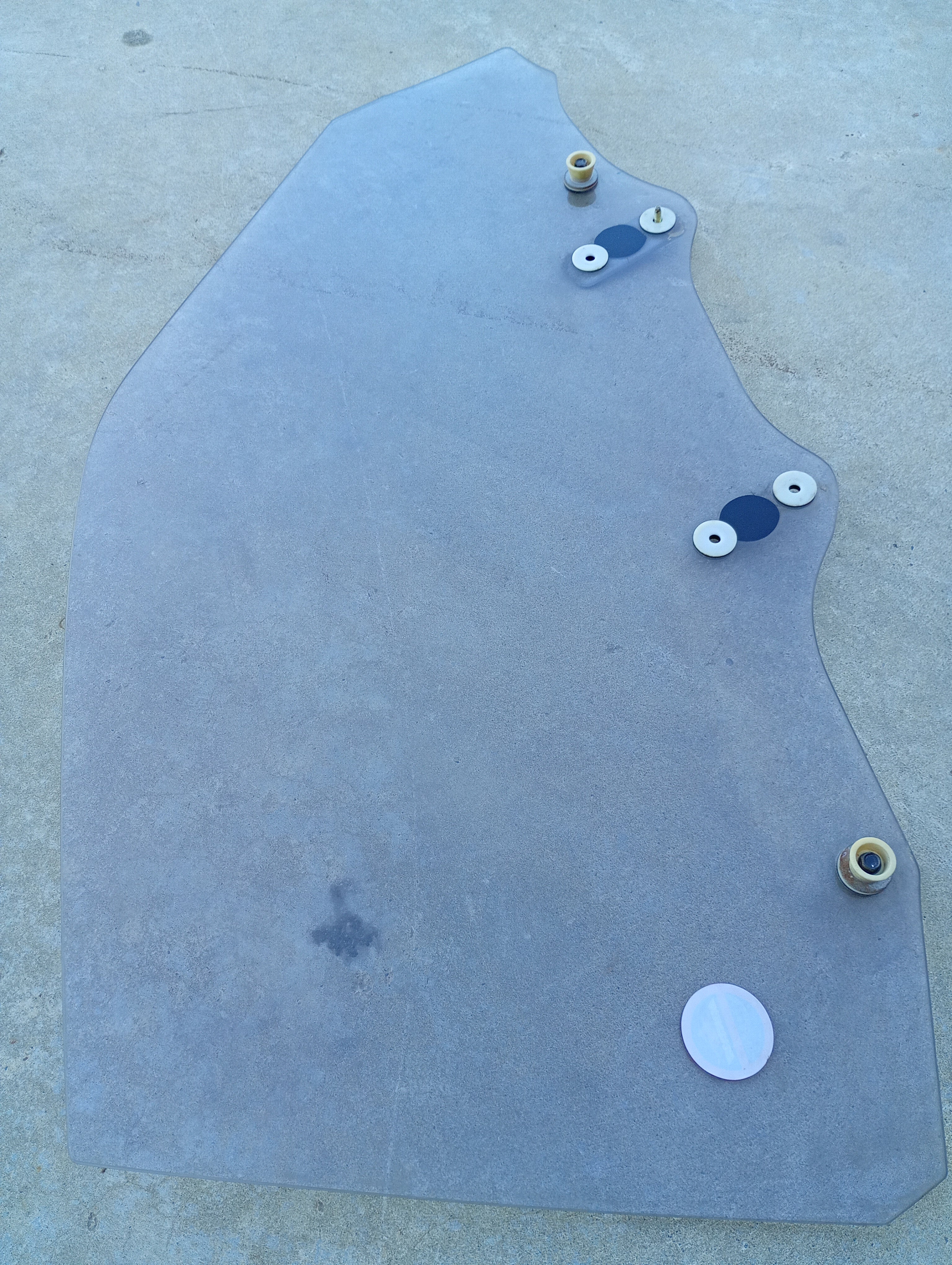 LEFT Door Glass, R32 2dr