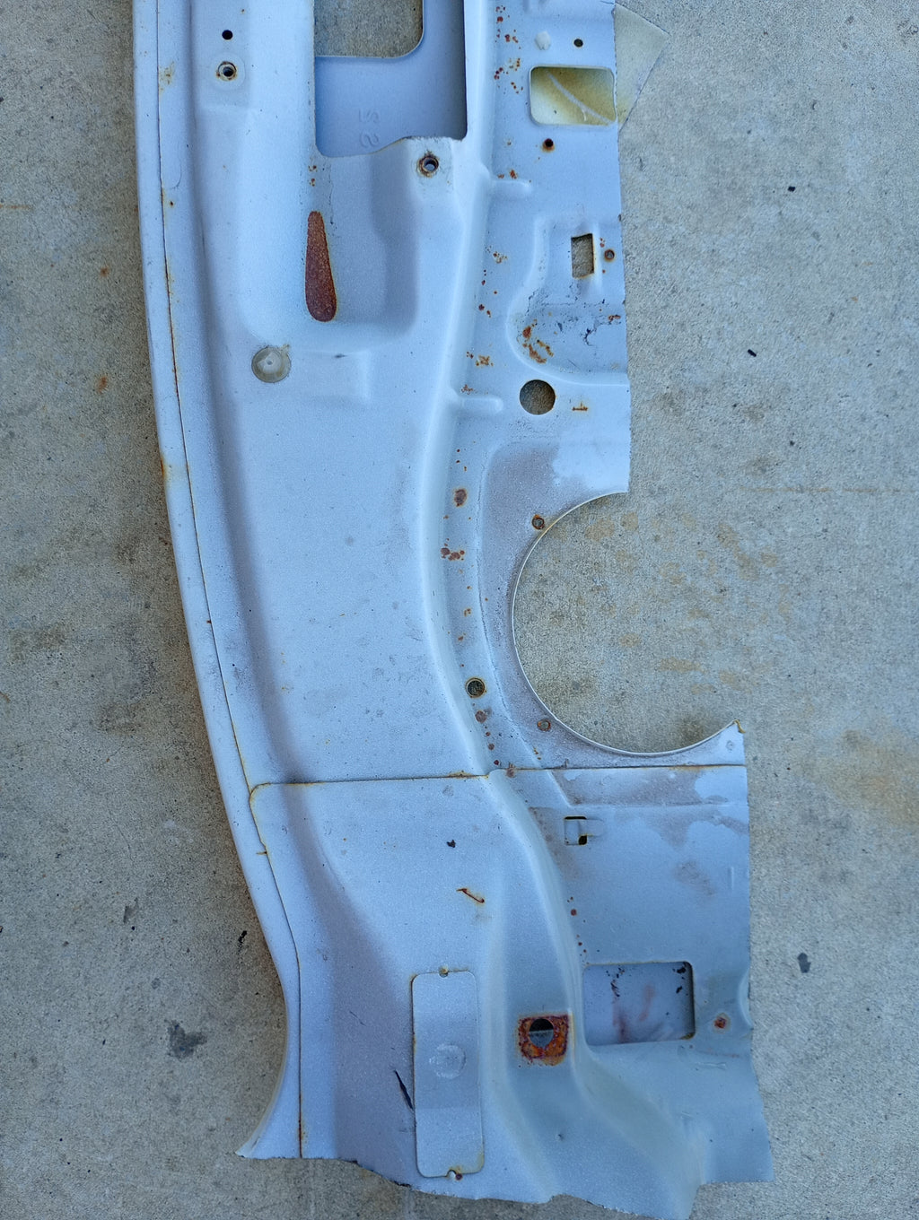 Parcel Tray Cut, R32 GTR