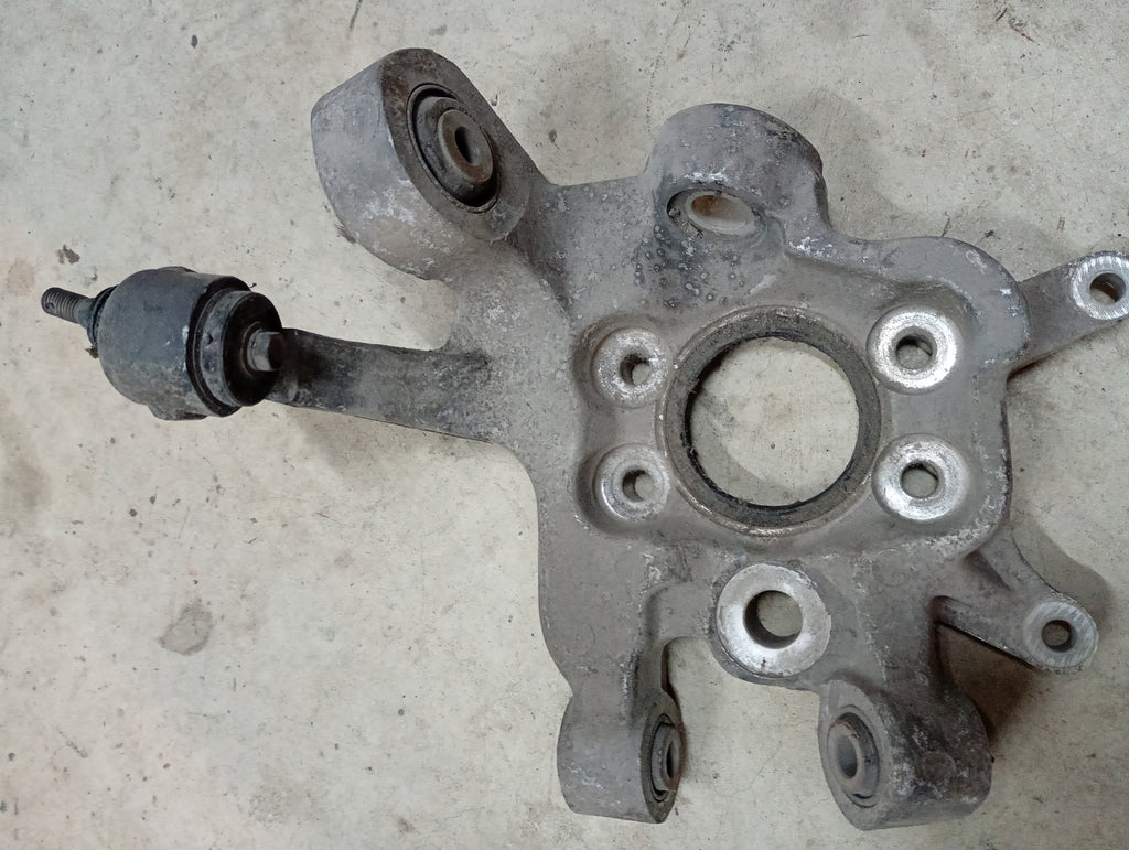 RIGHT Rear Hub Carrier, R32 GTR