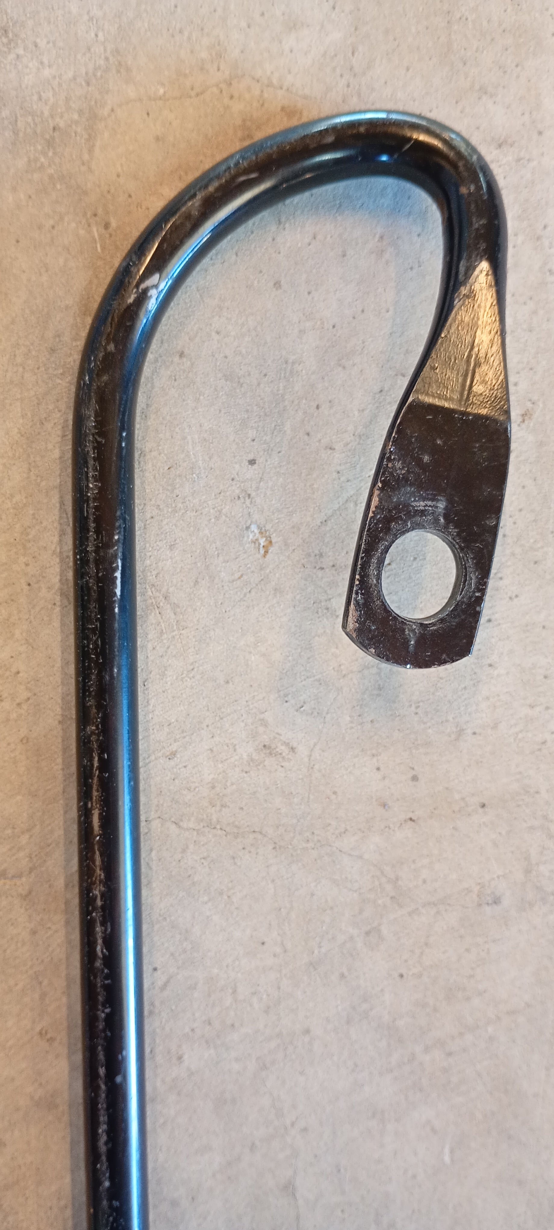 Front Seat Belt Mounting Rail, R32 2dr
