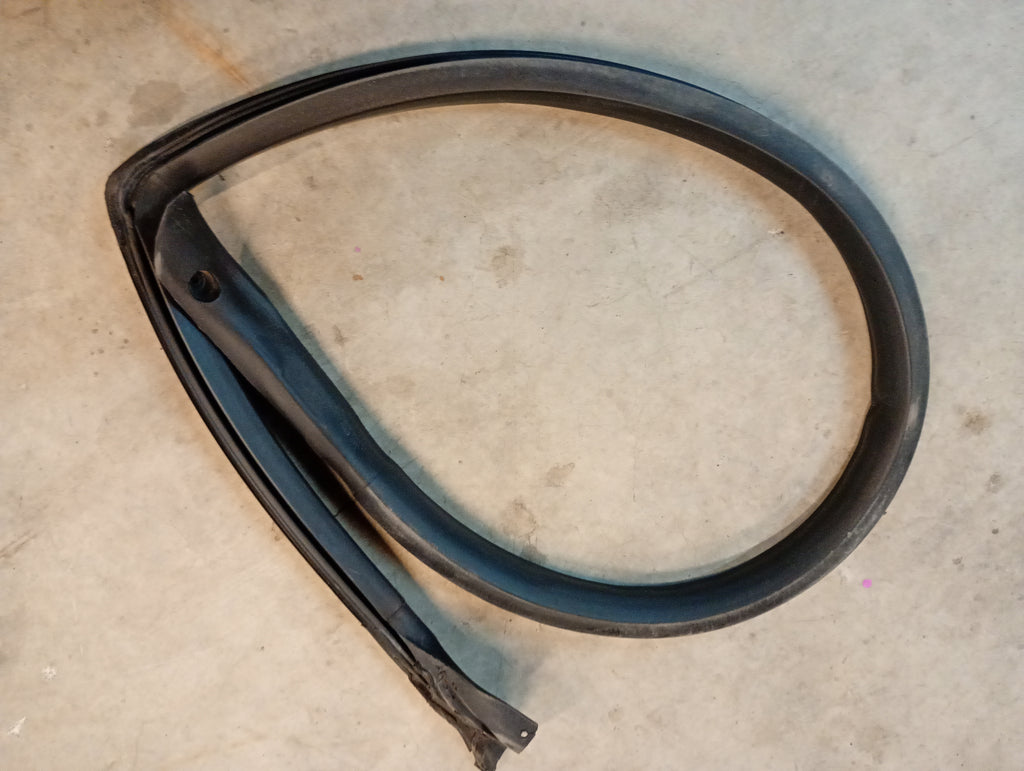 LEFT Upper Door Glass Seal, R32 Coupe