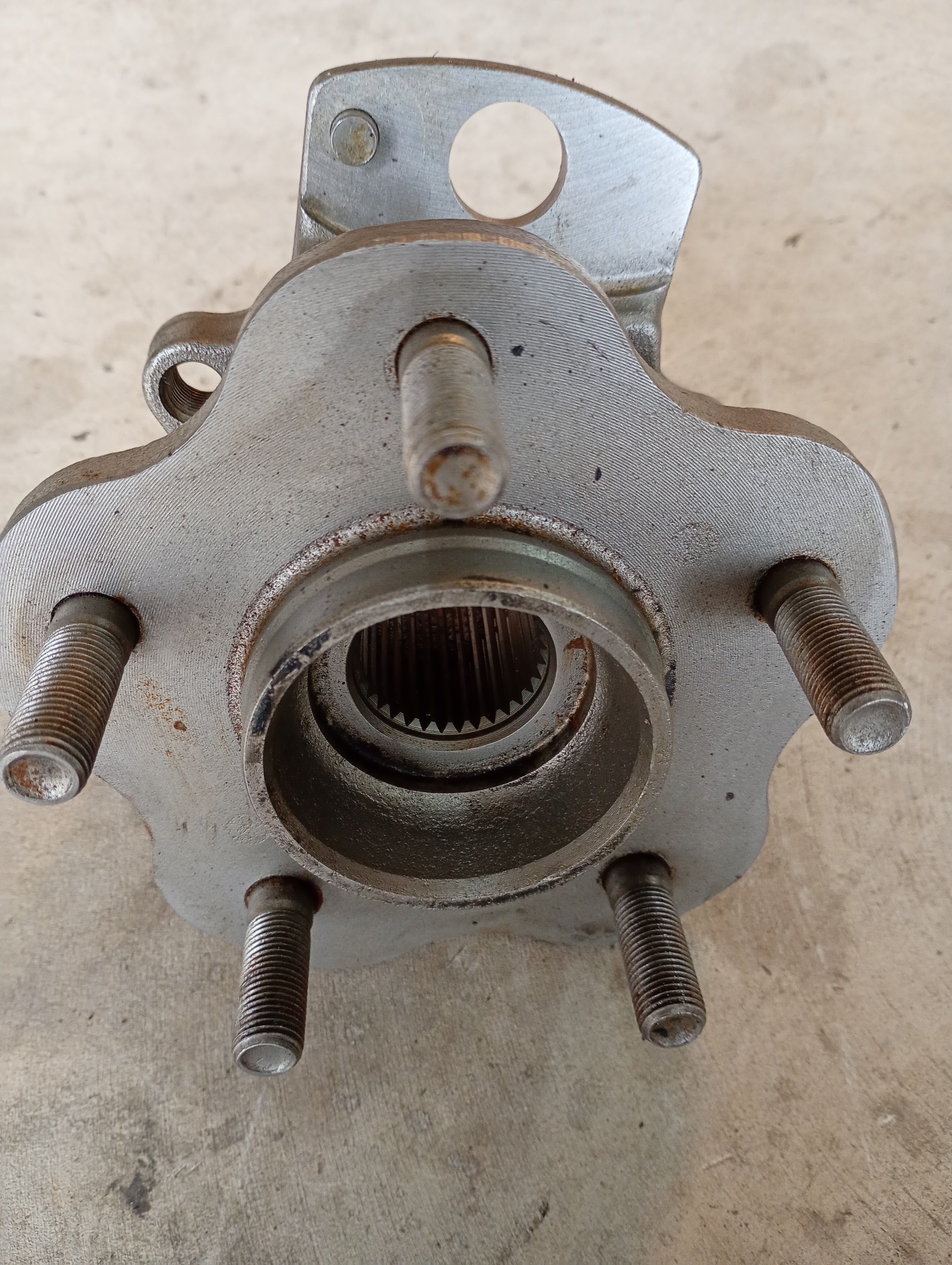 RIGHT Rear Wheel Hub, R32 GTR
