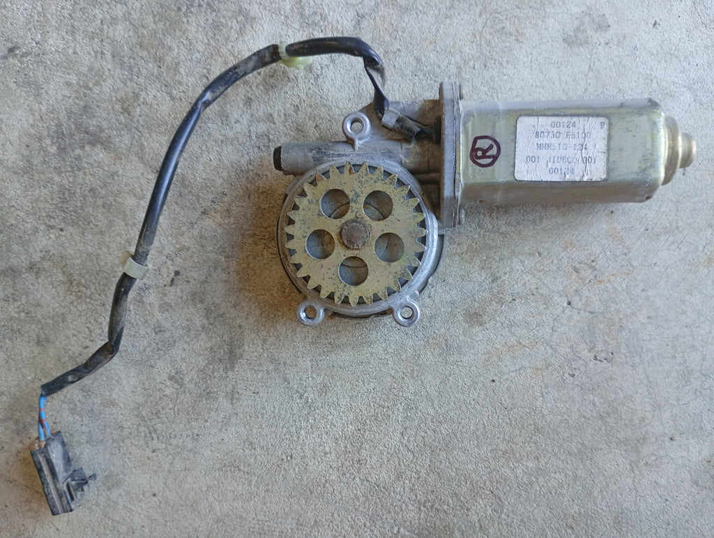 RIGHT Window Regulator, R32 Coupe