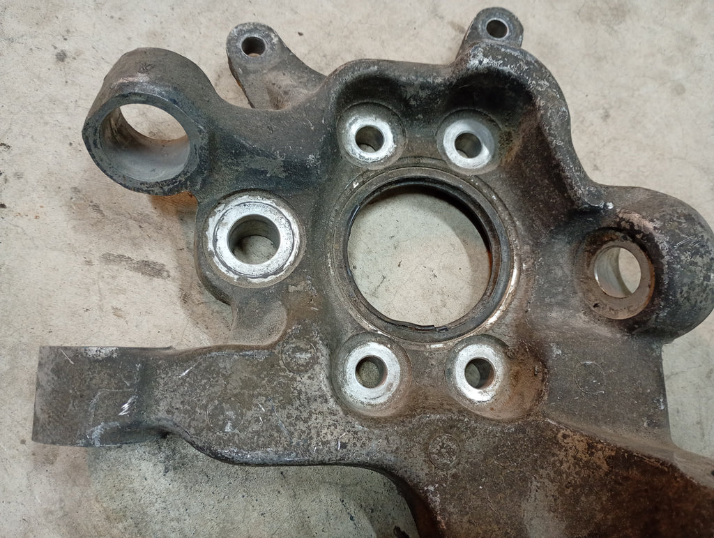 LEFT Rear Hub Carrier, R32 GTR
