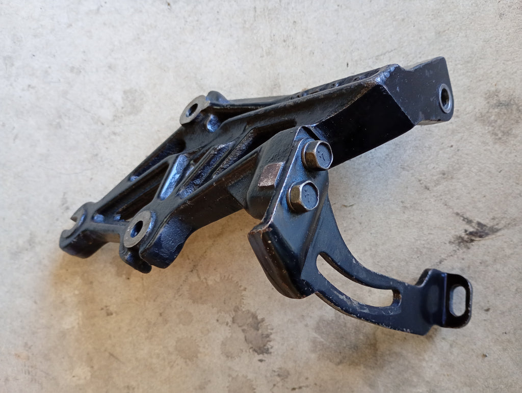 Power Steering Pump Bracket, R32 GTR