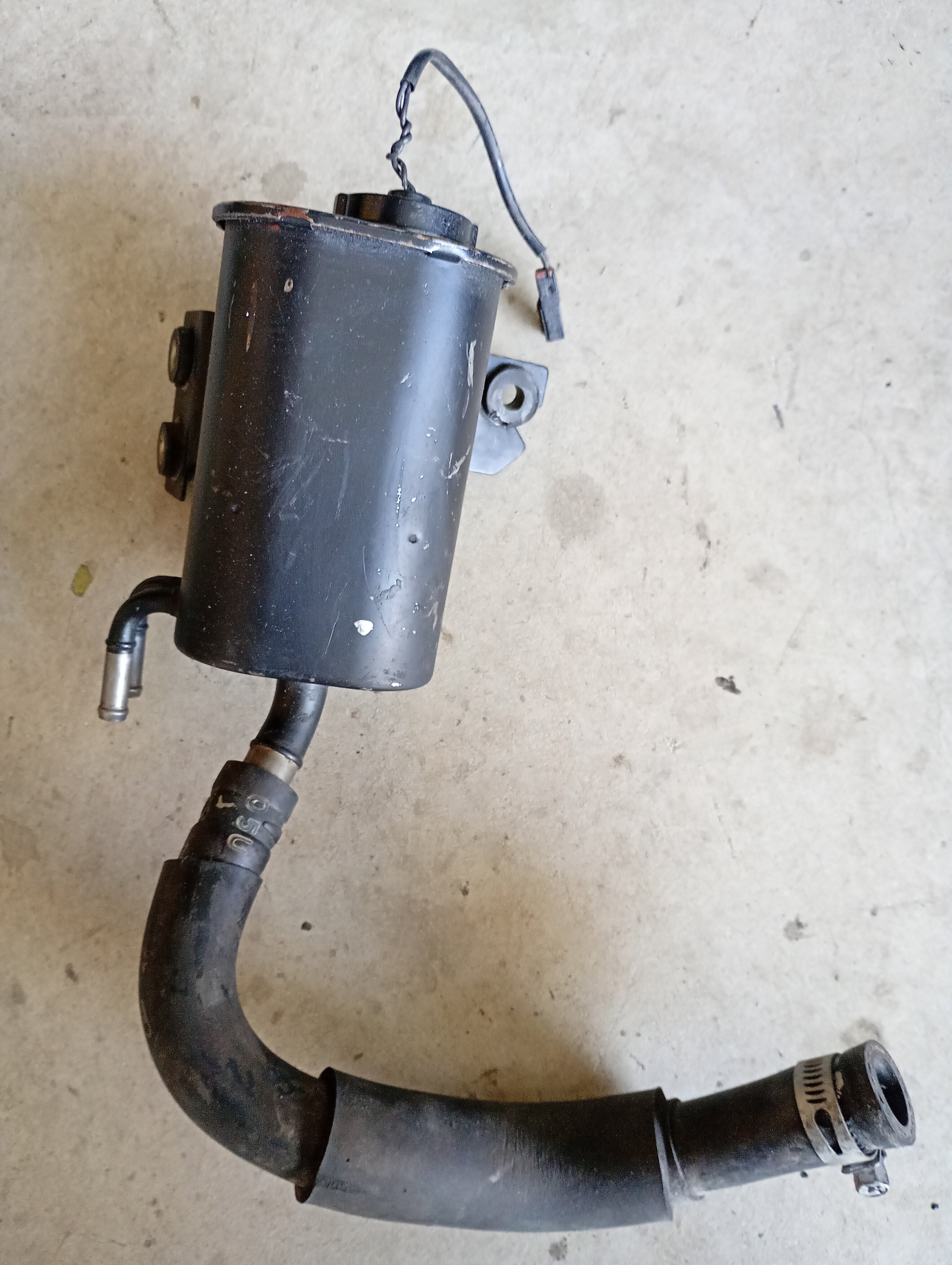 Power Steering Reservoir, R32 GTR