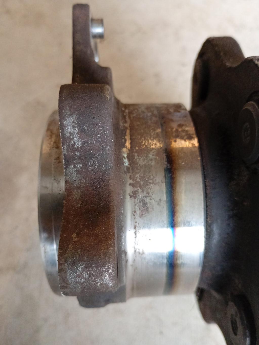 LEFT Rear Wheel Hub, R32 GTR