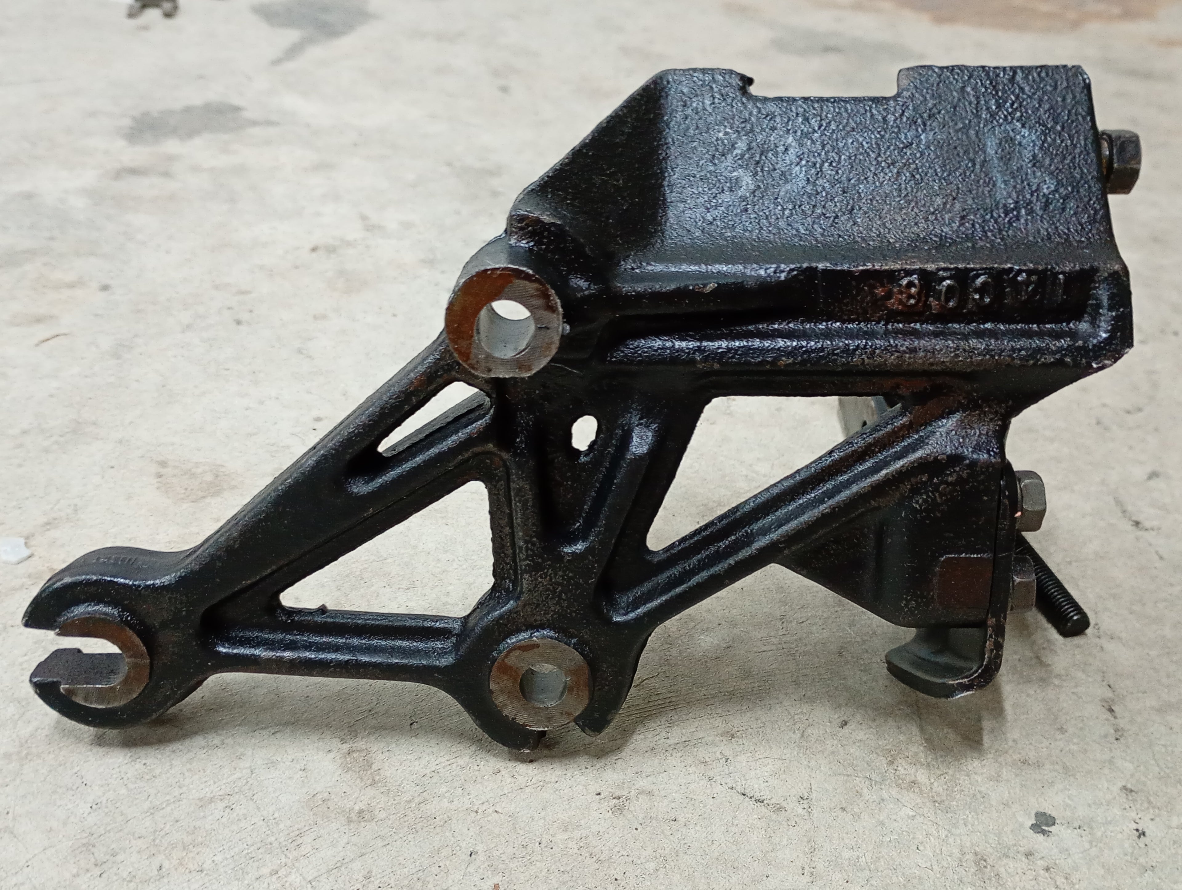 Power Steering Pump Bracket, R33 GTR