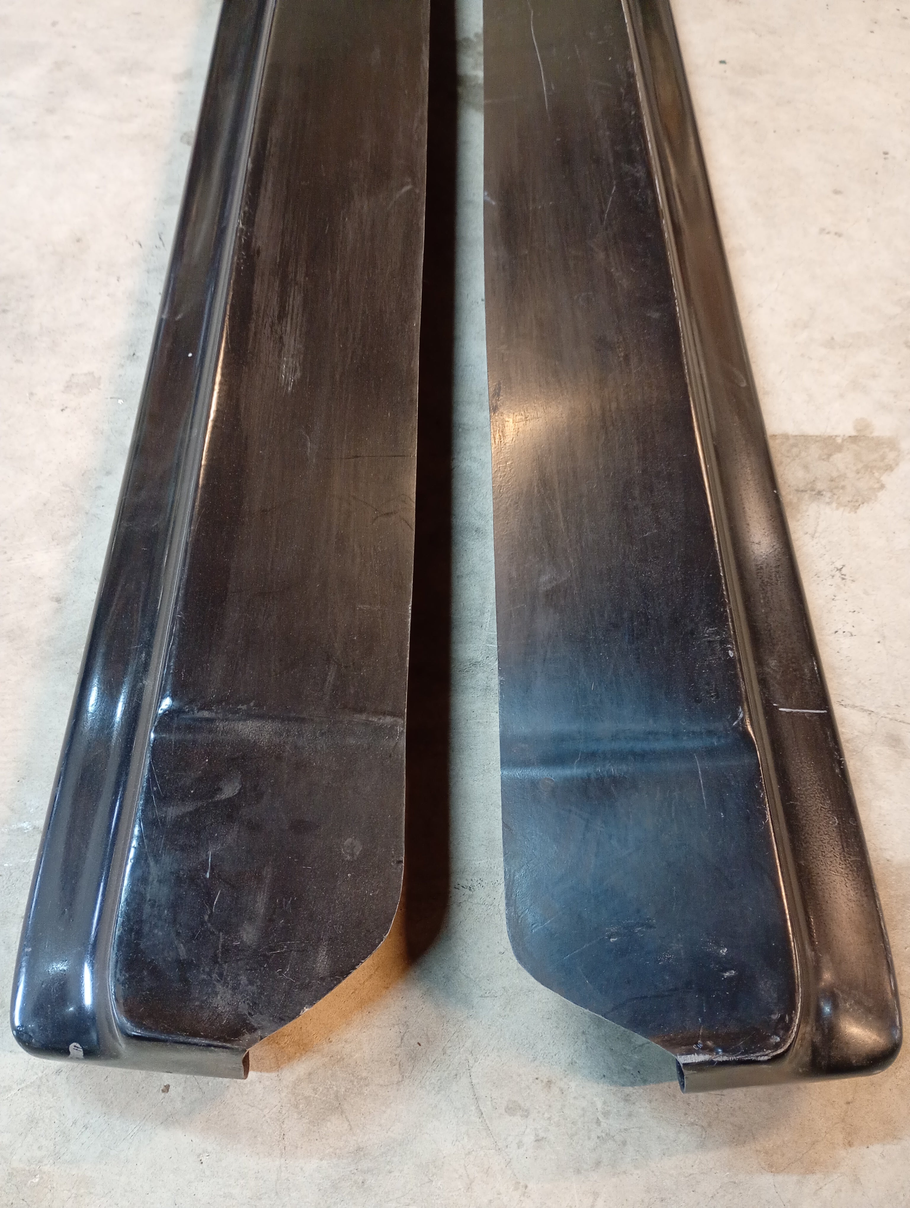 N1 Side skirt extensions, R32 GTR